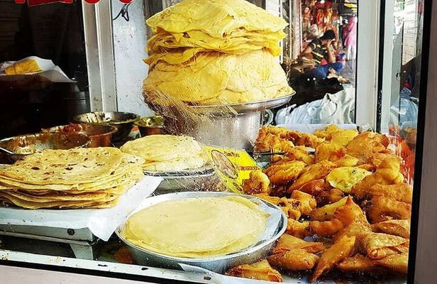 Street Food Private Tour in Port Louis
