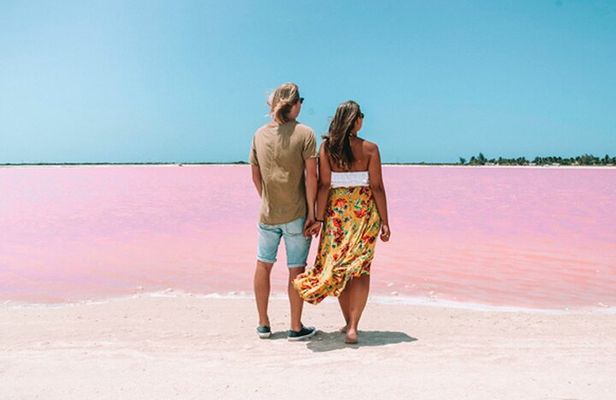 Las Coloradas & Rio Lagartos Tour from Cancún