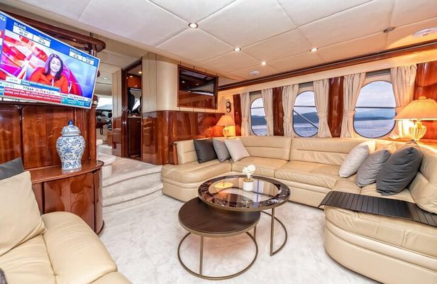 Private Luxury Yacht Cruise on Bosphorus