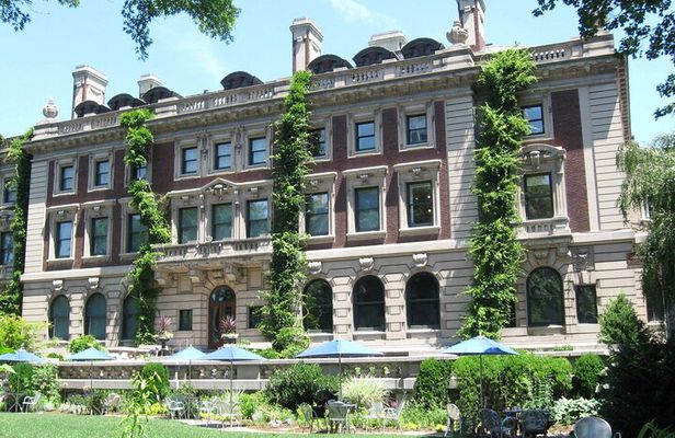 Private Tour NYC in the Gilded Age: A History of High Society