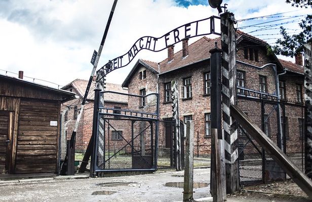 Auschwitz-Birkenau Tour from Krakow