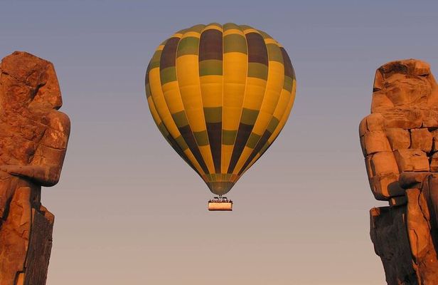 Over Night tour to Luxor Valley of the Kings & Hot Air Balloon - Hurghada