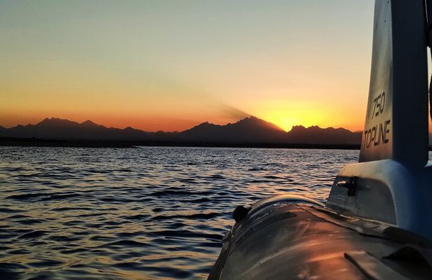 Private Sunset & Snorkeling Tour in Hurghada