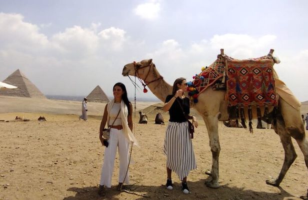 Private Tour Giza pyramids ,Sakkara Pyramid, Memphis Old City & local bazaars