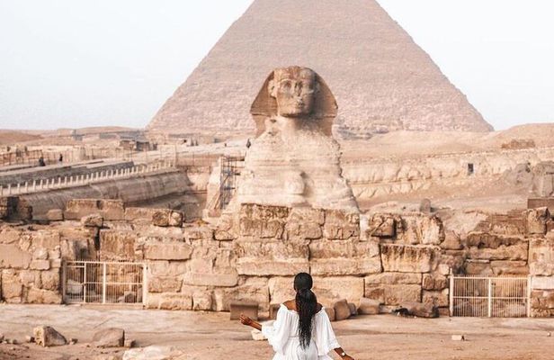 Tour to ancient Egyptian History The Pyramids of Giza,Egyptian Museum