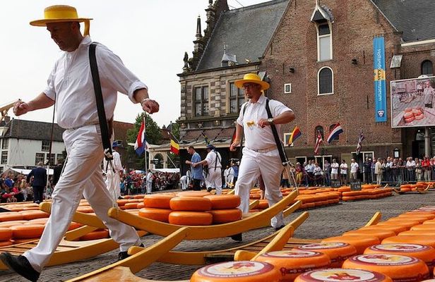 Private Guided Walking Tour in Alkmaar