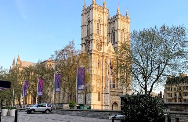 Private Tour: Westminster Abbey and Churchill War Rooms Tour