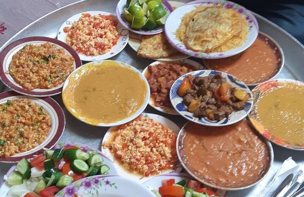 Food Experience - Walking Tour