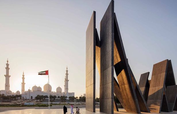 Abu Dhabi Full-Day City & Cultural Tour with Mosque & Mandir