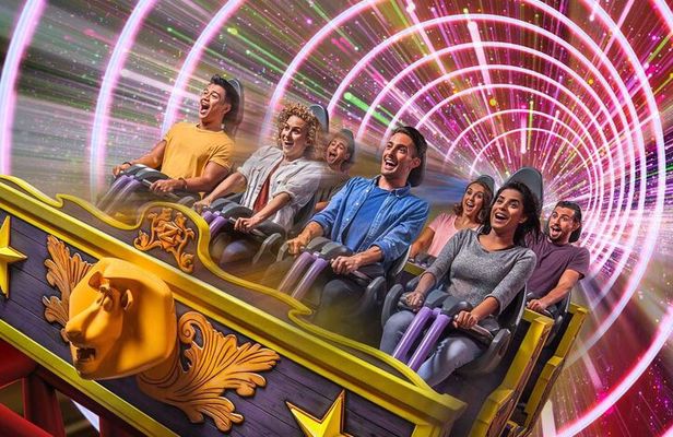 Motiongate Theme Park with Private Transfer