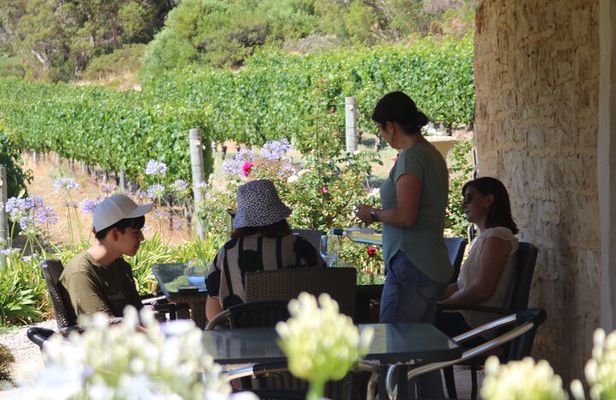 Margaret River Wine and Sights Discovery Tour from Busselton or Dunsborough