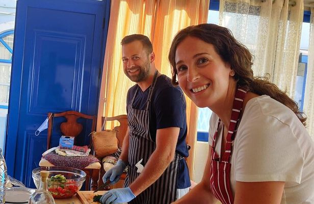 Cooking Class and Wine Tasting in Santorini