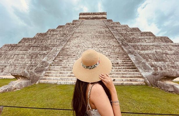 VIP Chichen Itza Private Tour - Luxury Car 
