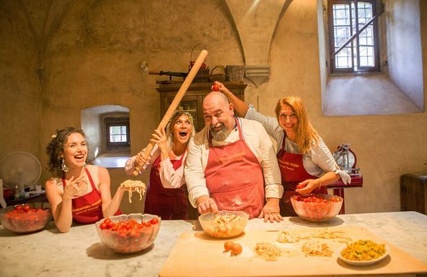Small Group Pasta Making Class Wine Tasting in a Tuscan Castle