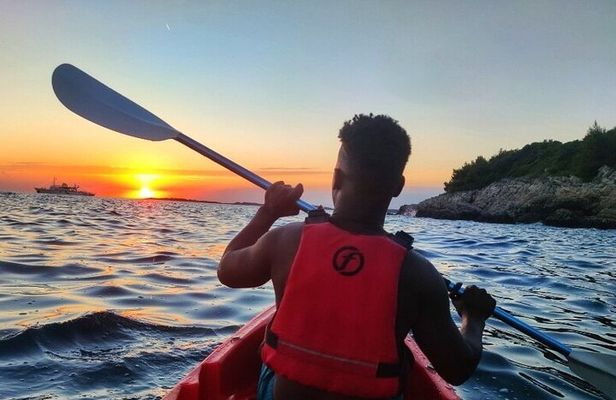 Pula Sunset Adventure – Boat, Kayak, Snorkeling & Sunset
