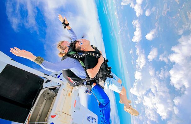 First Jump Tandem Skydive Pattaya Include Pickup Transfer