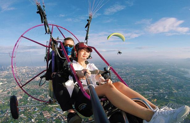 Paramotor Experience in Pattaya Include Pickup Transfer