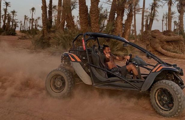 Explore the Marrakech Palm Desert in Buggy