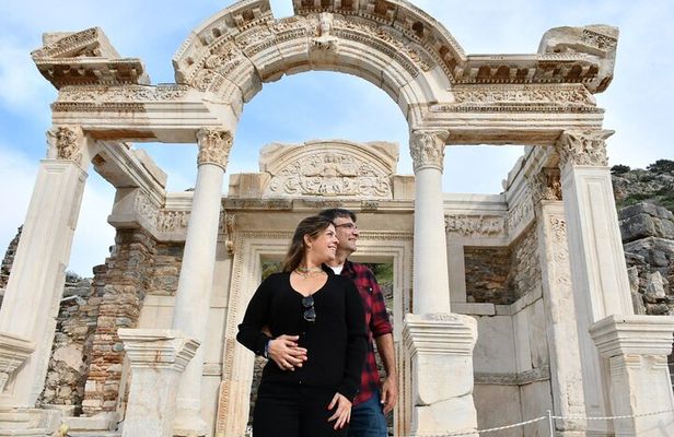Private Van for Ephesus Tour from Kusadasi Port