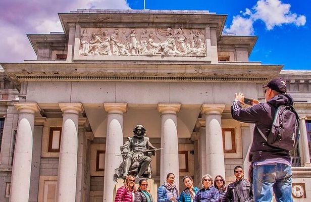 Madrid's Royal Palace & Prado Museum Private Walking Tour