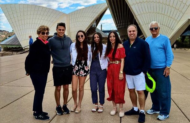Sydney: Book A Local Host