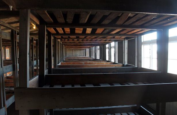 Jewish Quarter Walk & Sachsenhausen Concentration Camp Tour
