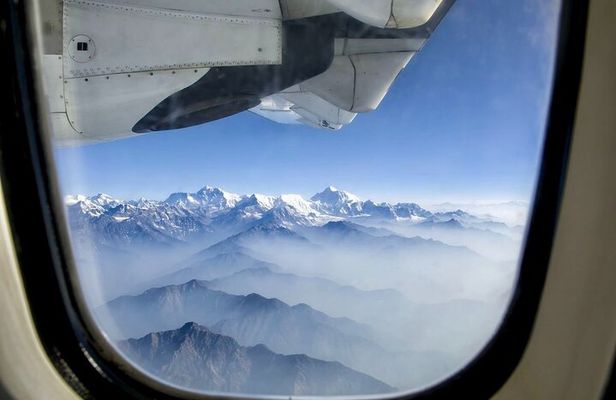 Kathmandu: Mount Everest Scenic Tour by Plane with Transfers