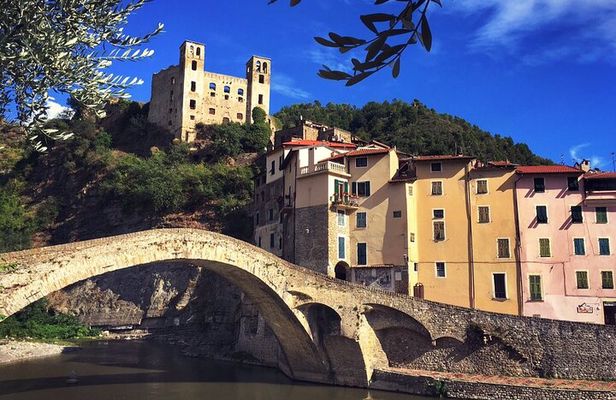 Italian Market and Dolceacqua full-day from Nice small-group Tour