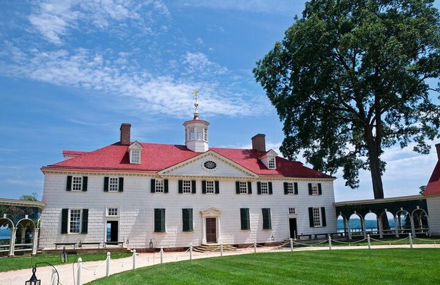 Washington DC Night-Time City Tour with Visit to Mount Vernon
