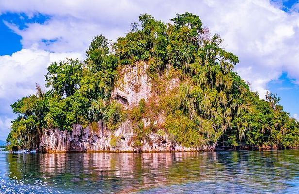 Haitises National Park and Montaña Redonda (Full Day)