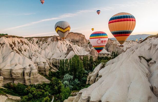 1 Day Package Tour with Hot Air Balloon Flight