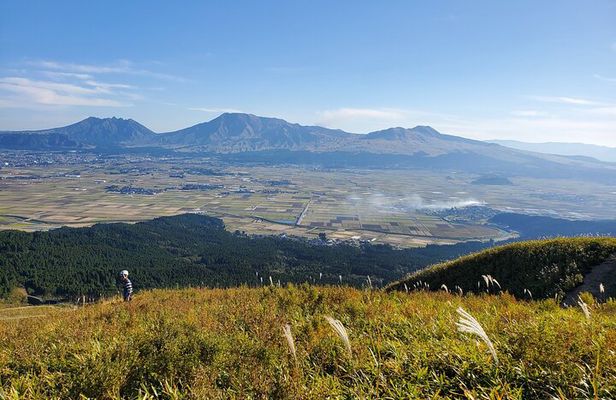 3 days in Aso to experience the nature and people's lives of the active volcano