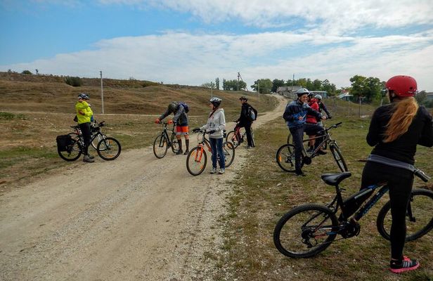 Private Bike Tour to Orheiul Vechi (Old Orhei) and Branesti Cellars