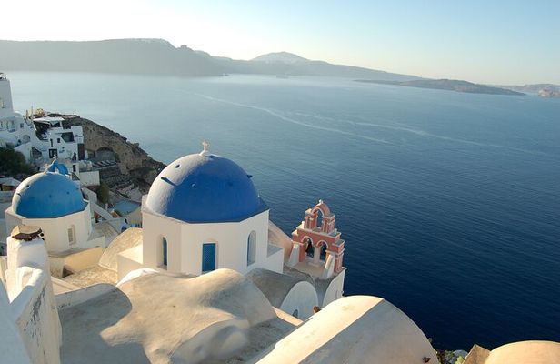 Santorini First-time Visitors Private Tour with Wine Tasting