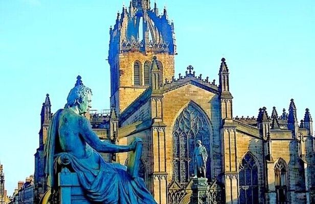 The Best Of Edinburgh's Amazing Old Town