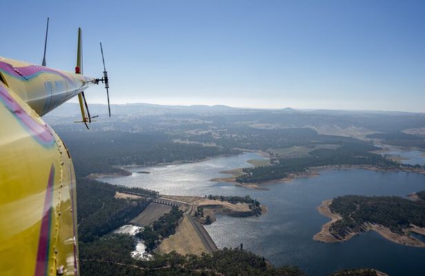 Southern Barossa & Reservoirs: 15 Minute Scenic Flight