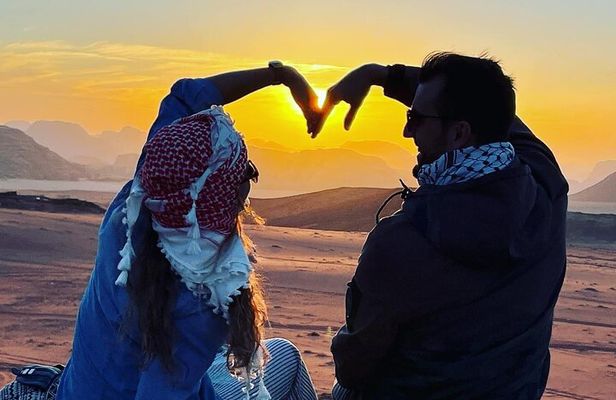 Full Day Jeep and Camel Tour