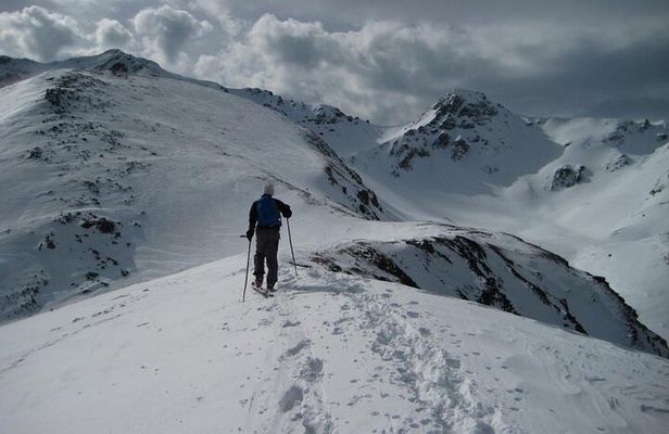 Hiking adventure in Sharri