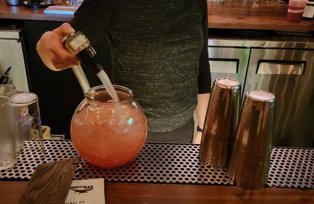 Secret Bars and Favorite Spots Walking Tour