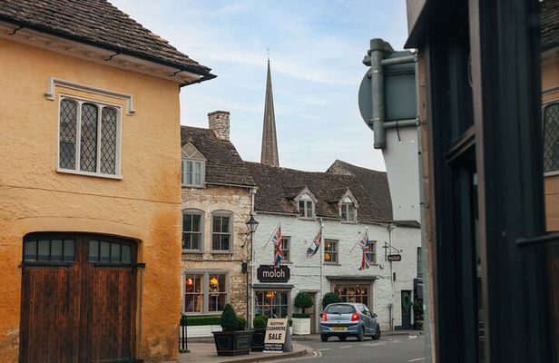 Autumn/Fall Colours & Cotswolds Charm from Bath for 2-8 (private)