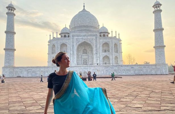 Same day Taj Mahal memorable Agra tour from Delhi