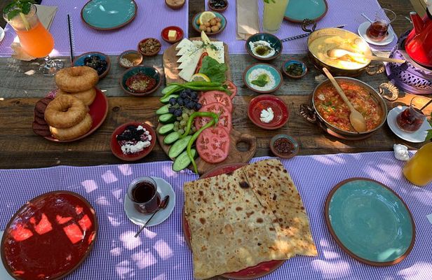 Private and guided Food and Culinary Tour of Istanbul