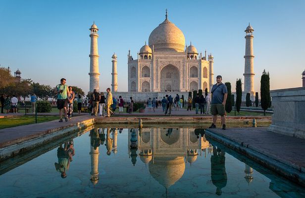 Sunrise Taj Mahal Tour From Delhi