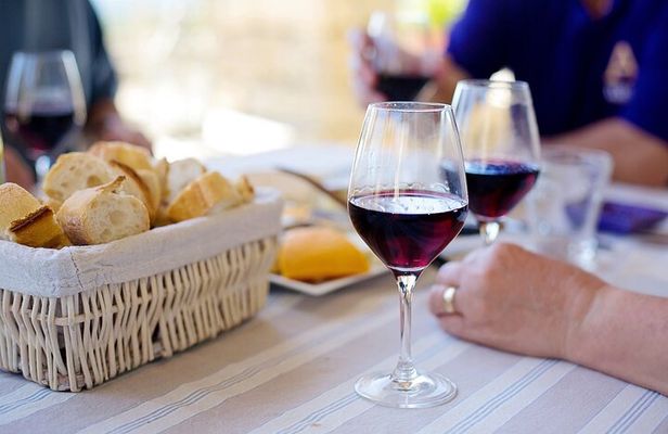 Visit to a local Vineyard