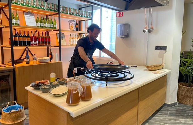 Paella Showcooking Experience