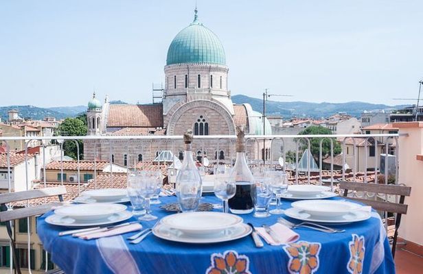 Dining Experience at a local's Home in Castelnuovo del Garda with Show Cooking