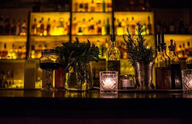 Explore Hidden bars and Speakeasies in Paris