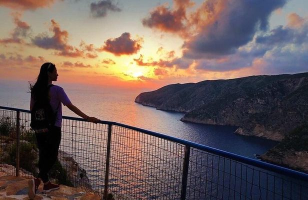 Zakynthos Sunset Tour with Greek night to Kampi