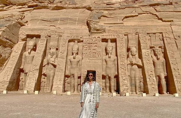Full-Day Private Tour To Abu Simbel Temples via Plane from Cairo