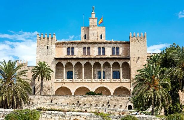 Palma tours with Cathedral and Valldemossa options